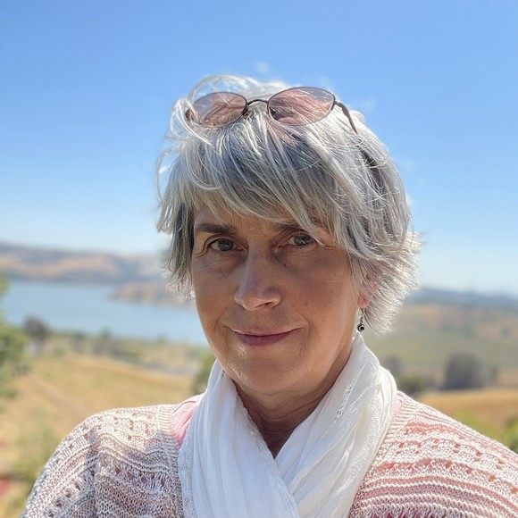 Meet your Posher, Laurel - Picture 1 of 1